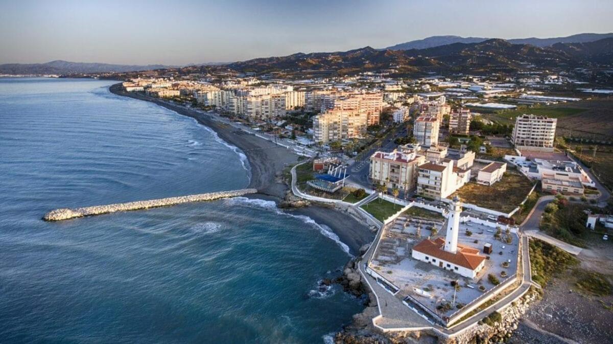 Fabulosa Casa De Vacaciones Junto Al Mar Torrox Eksteriør billede